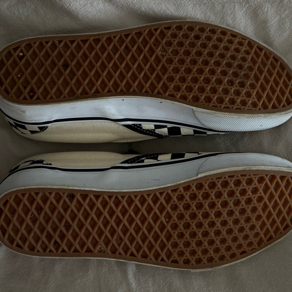 Vans Checkerboard Slip-On Sneakers - Black & White Men's 9.5 Women's 11 - Picture 4 of 6